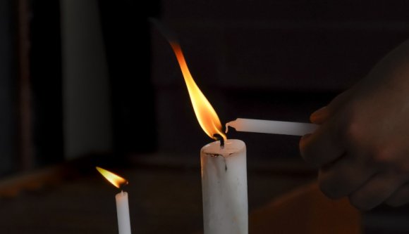 Saját apja gázolt halálra egy hároméves kisfiút a ház udvarán