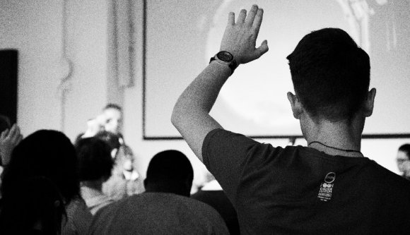 Az ország egyik legfontosabb egyeteme úgy diszkriminálja az oltásellenes diákjait, mint a golyó