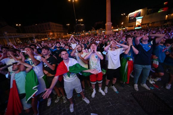 Tizenegyespárbaj után süllyesztették el a spanyol armadát az olaszok