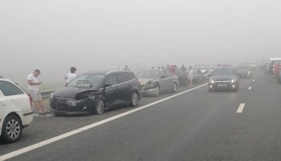 Minden balesetek anyja az A2-es autópályán: több mint ötven autó rohant egymásba