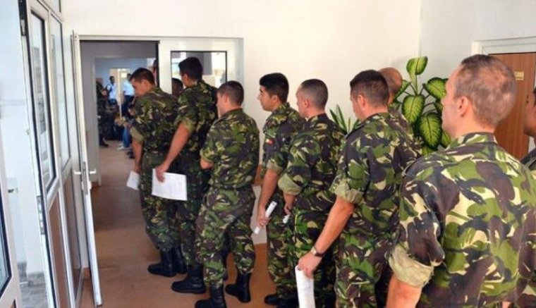 A román hadsereg idén is nagylelkű: sok mindent nem kell tenni, hogy jöjjön a pénz