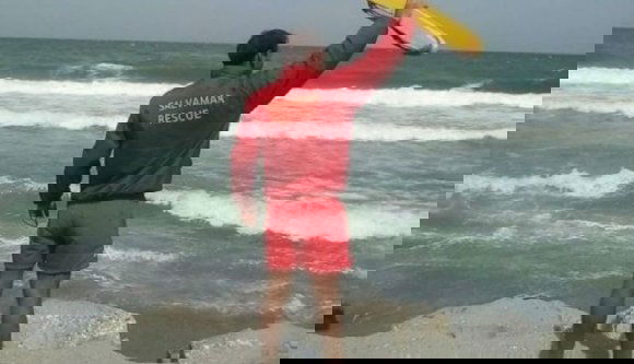 Vadul pörög a csúcsszezon: agyba-főbe vertek két vízimentőt a tengerparton