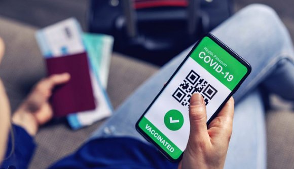 Hírek a járványfrontról: Amerika vörös zónás, jön a digitális oltásútlevél