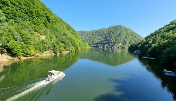 Na és mi van akkor, ha kitiltották a motorcsónakokat a Tarnicai- és Bélesi-tóról?