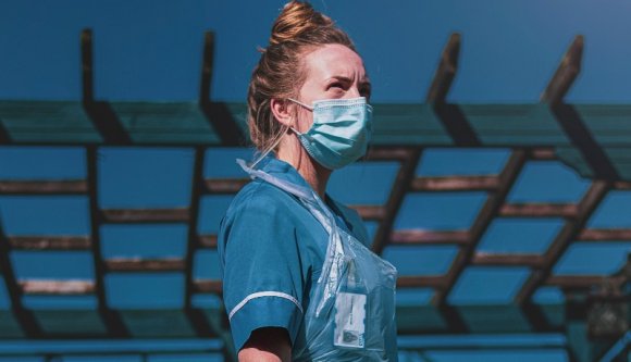 Tavasz óta nem volt ilyen: ezernél is több új fertőzöttet regisztráltak egyetlen nap alatt