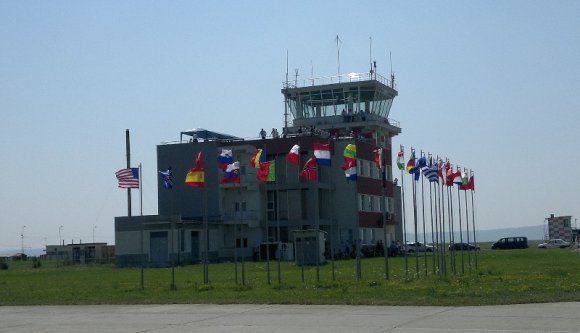 Rendületlenül tolják a pénzt az amerikaiak az aranyosgyéresi támaszpont fejlesztésébe