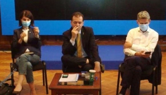 Találja ki, leszokott-e arról Ludovic Orban, hogy zárt helyiségben dohányozzon?