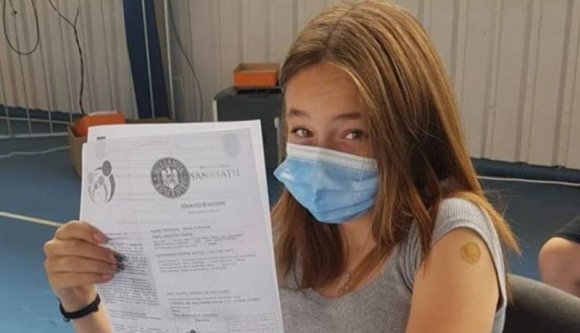 Van, ahol már rendőrökkel kell őriztetni az oltópontot az agresszív hamis oltási igazolást követelőktől