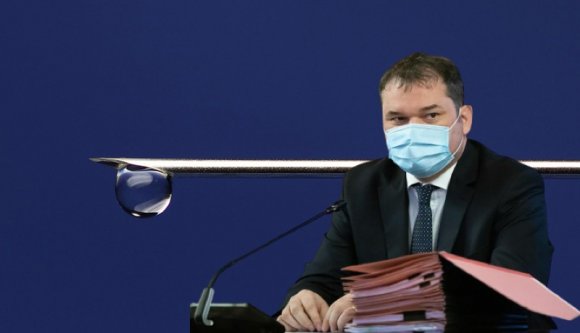 Még mindig kötelezővé tennék a védettségi igazolást az egészségügyiseknek – már ha a parlament úgy dönt