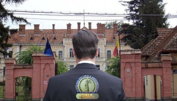 Hoppá: korrupciógyanús ügyben szimatol a DNA a Kolozs megyei tanácsnál