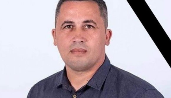 Őrület: meghalt koronavírus-fertőzésben egy alpolgármester, akinek a családja szerint hamis oltási igazolása volt