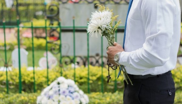 Gyászos siker: folyamatosan nő a temetkezési vállalatok forgalma