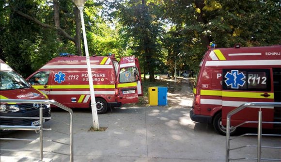 A bukaresti tüdőkórházban már a folyosón helyezik el a kovidosokat (FOTÓK)