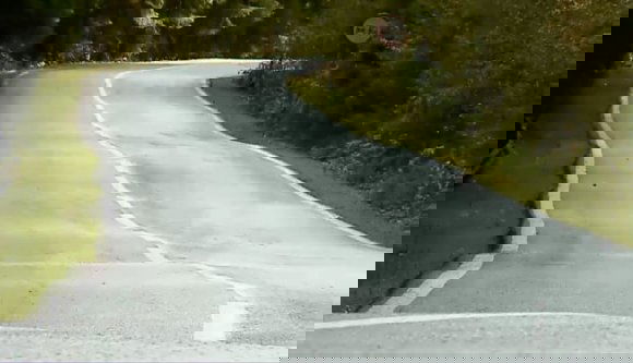 Felújítás után a hullámvasutazás élményét nyújtja a Kolozs megyei „transzalpina”