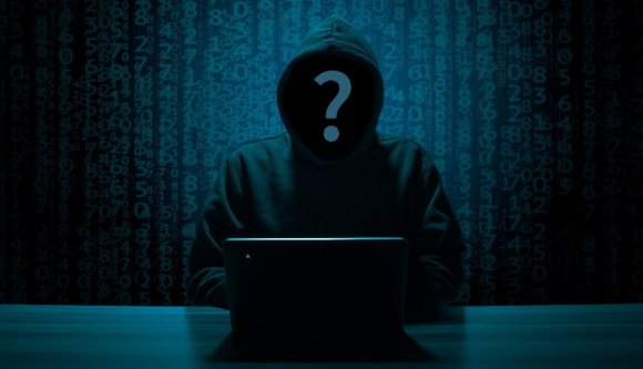 Csak ül otthon a kanapén, és egyszer csak eltűnik a pénz a számlájáról