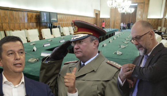 Mától a torzszülött koalíció kormánya vezeti az országot