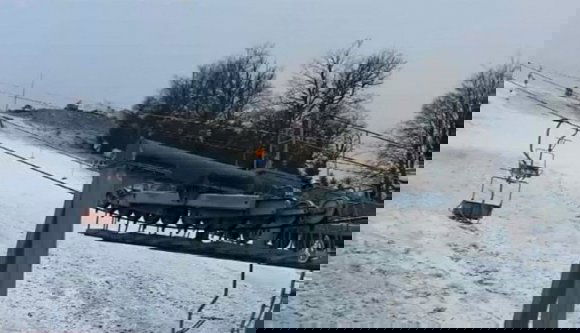 Sportos tolvajok: 1800 méteres magasságig másztak fel, hogy ellophassák egy sífelvonó rézkábeleit