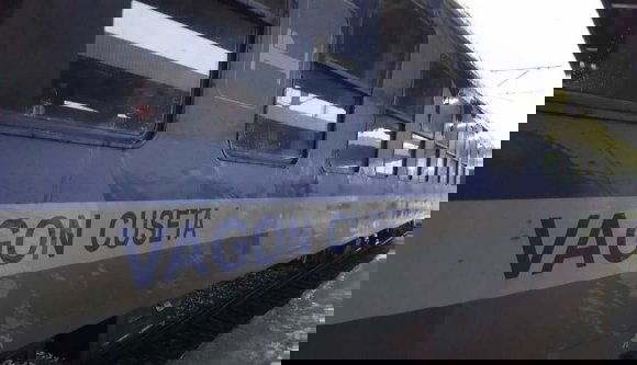 Közröhejnek teszi ki magát külföldön Románia a lepukkant vasúti hálókocsijaival