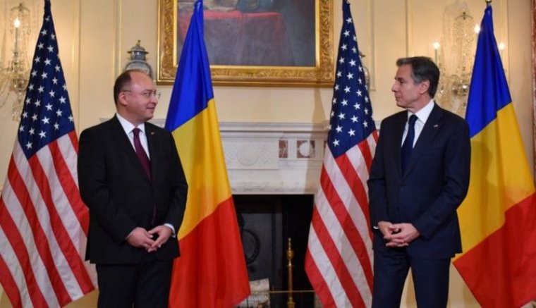 Románia: ha Amerika hiányolja a csapatmozgásokhoz szükséges autópályákat és vasutakat, szálljon be a finanszírozásukba