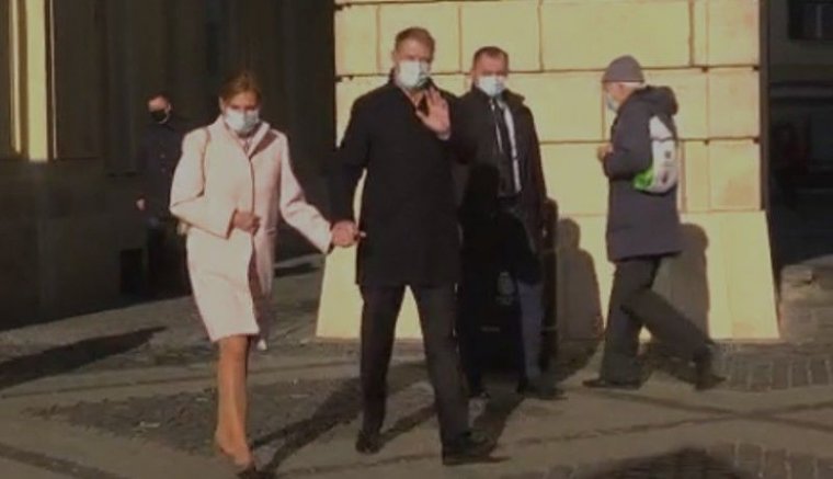 Jó napot kívánok, PSD! – köszöntötték Klaus Iohannist Nagyszebenben (VIDEÓval)