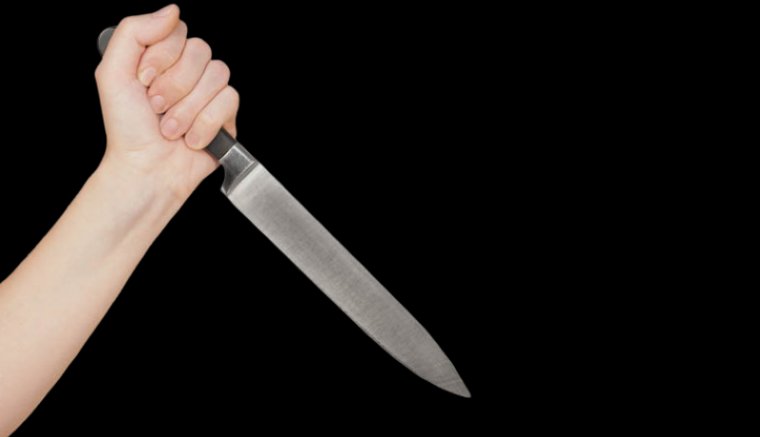 Lábon szúrta magát a nő, mert a férje arra kérte, ne igyon tovább – meghalt