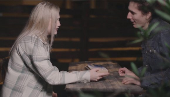 A Csajod klipje olyan, mint egy Nagy-Magyarország-térkép a Dacia Loganon (KLIPPREMIER)