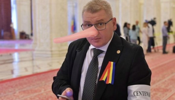 Saját hazugságspiráljába bukott bele a torzszülött kormánykoalíció kutatási minisztere