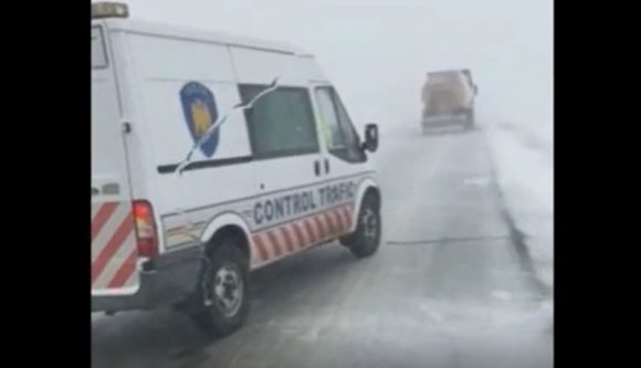 Ha ezek a forgalmi ellenőrök komolyan vennék a melót, most hülyére büntetnék saját magukat