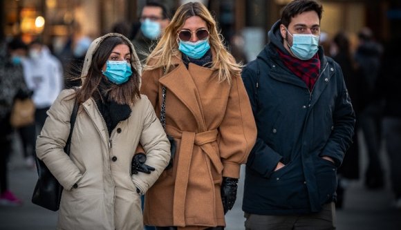 Miként fogják késleltetni az omikron megjelenését Romániában?