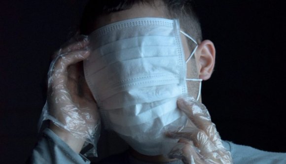 Az esetszámok biztatóak, csakhogy közben lett egy harmadik omikron-fertőzött