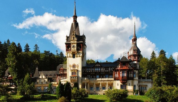 Ukrán turistákra támadt a medve az egyik népszerű turistalátványosságnál