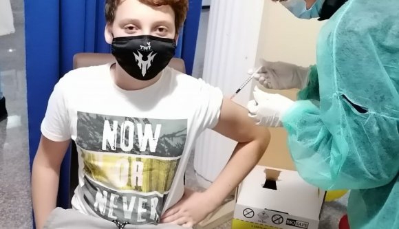 Nem rohamozták meg a szülők az oltási platformot a gyerekek immunizálásának rajtja előtt, de nem is kötelező az időpontfoglalás