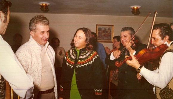 Ajándékot a Kondukátornak! Ma lenne Nicolae Ceaușescu elvtárs 104. születésnapja