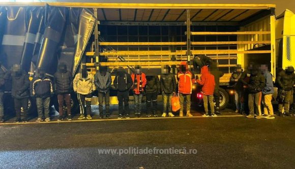 Rengetegen próbáltak tavaly illegálisan átjutni a határokon, több száz embercsempészt fogtak el