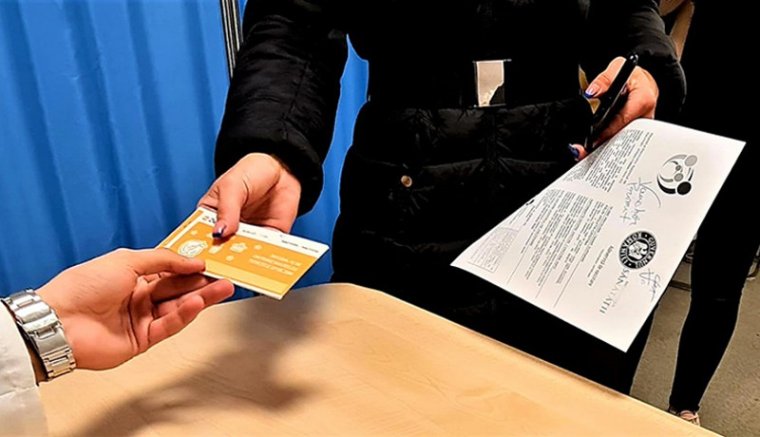 Úgy néz ki, hogy idén is megkapják a százlejes utalványt azok, akik felveszik a koronavírus elleni oltást