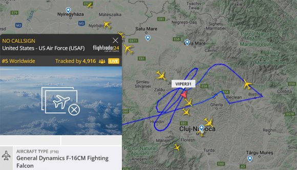 Amerikai vadászgépek tankolnak Erdély felett