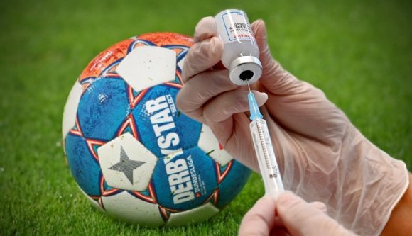 Szakemberek: egy frászt rontja a focisták teljesítményét a koronavírus elleni oltás