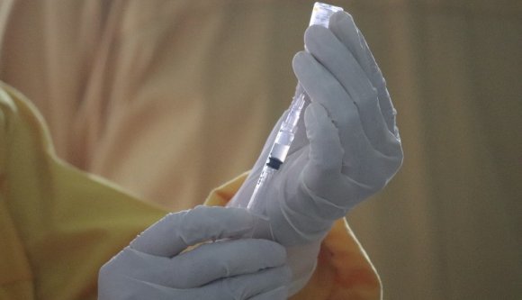 Végre megérkeztek az új típusú koronavakcinák, de kérdés, hogy lesz-e majd érdeklődés irántuk