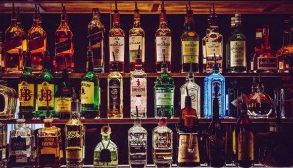 Most ön is megkóstolhatja, milyen íze van a vesztegetésként kapott whiskynek