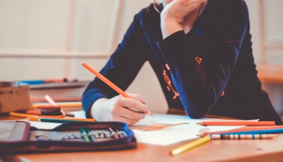 Több vakációt, egy zöld hetet és egyéb újdonságokat hozhat a következő tanév