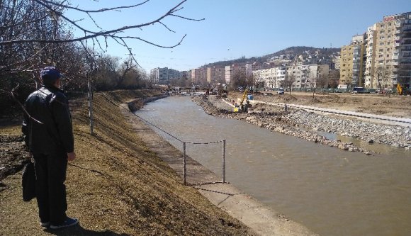 Egy város figyeli aggódva, mi folyik partrendezés címszó alatt a Kis-Szamosnál (KÉPEK)
