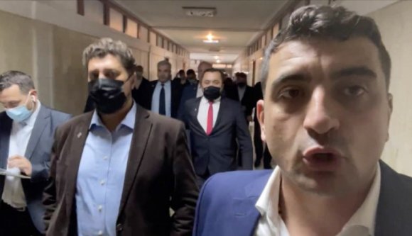 Beszakadt az AUR támogatottsága az Ukrajna elleni orosz invázió után