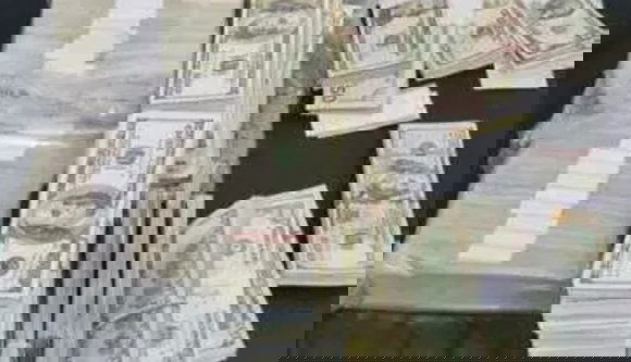 Mondanánk, hogy egy Romániába érkező ukrán párnál kisebb vagyont találtak, de az a helyzet, hogy nagyobb vagyon volt náluk