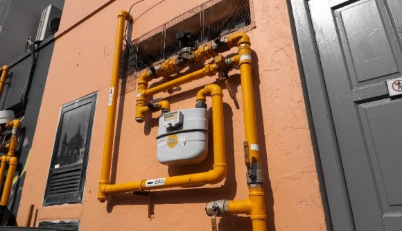 Ne fájjon a feje a jövő téli fűtésszezon miatt, mert addigra a fülünkből is földgáz folyik majd