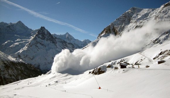 Két sízőt elsodort a lavina a Fogarasi-havasokban, mindketten meghaltak