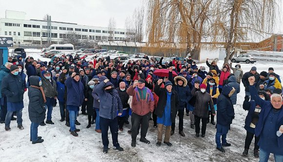 A háború kellős közepén sztrájkba léptek egy brassói haditechnikai gyár dolgozói