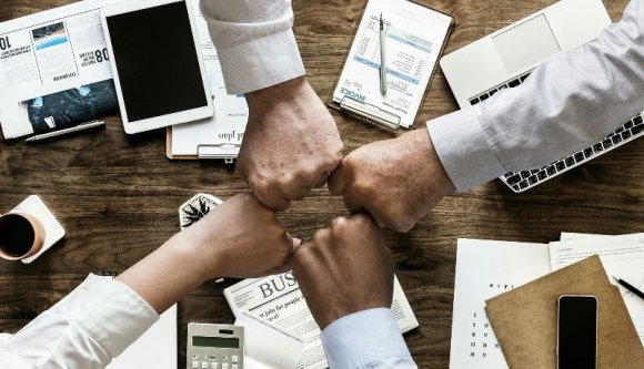 A munkaerőpiac forró pontjai: milyen területeken a legkönnyebb elhelyezkedni manapság?