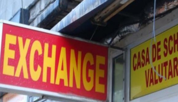 A menekültáradat miatt megnőtt a valuta iránti kereslet az országban