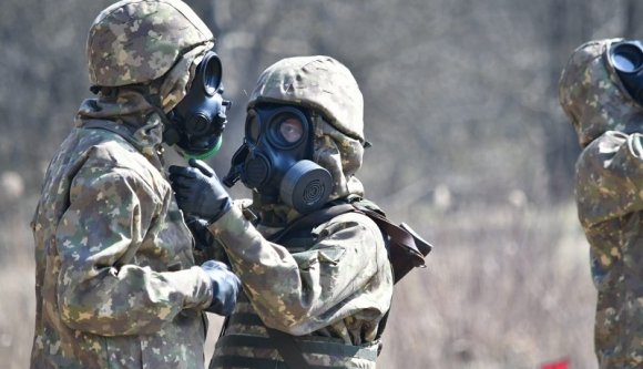 Nem kezeli valami diszkréten Románia, hogy katonai cuccokkal látja el Ukrajnát