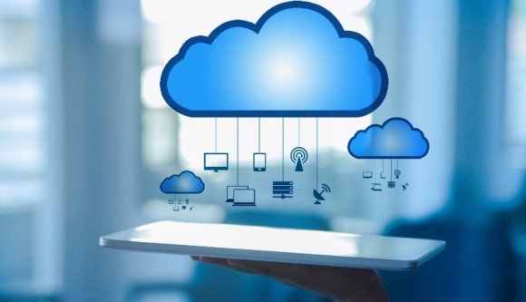 Gyakorlatilag minden adatunkhoz hozzáférhet a SRI, ha összeáll a kormányzati felhő